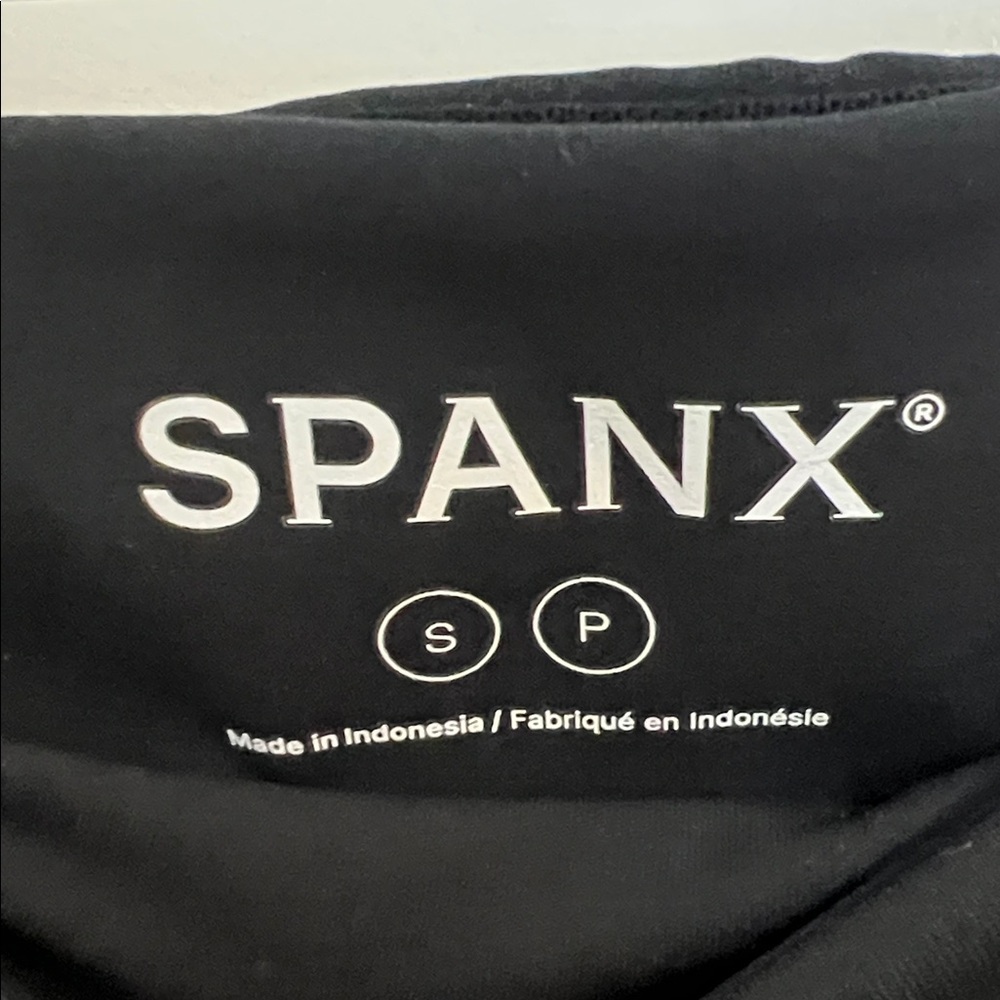 SPANX Black Leggings - Picture 2 of 3
